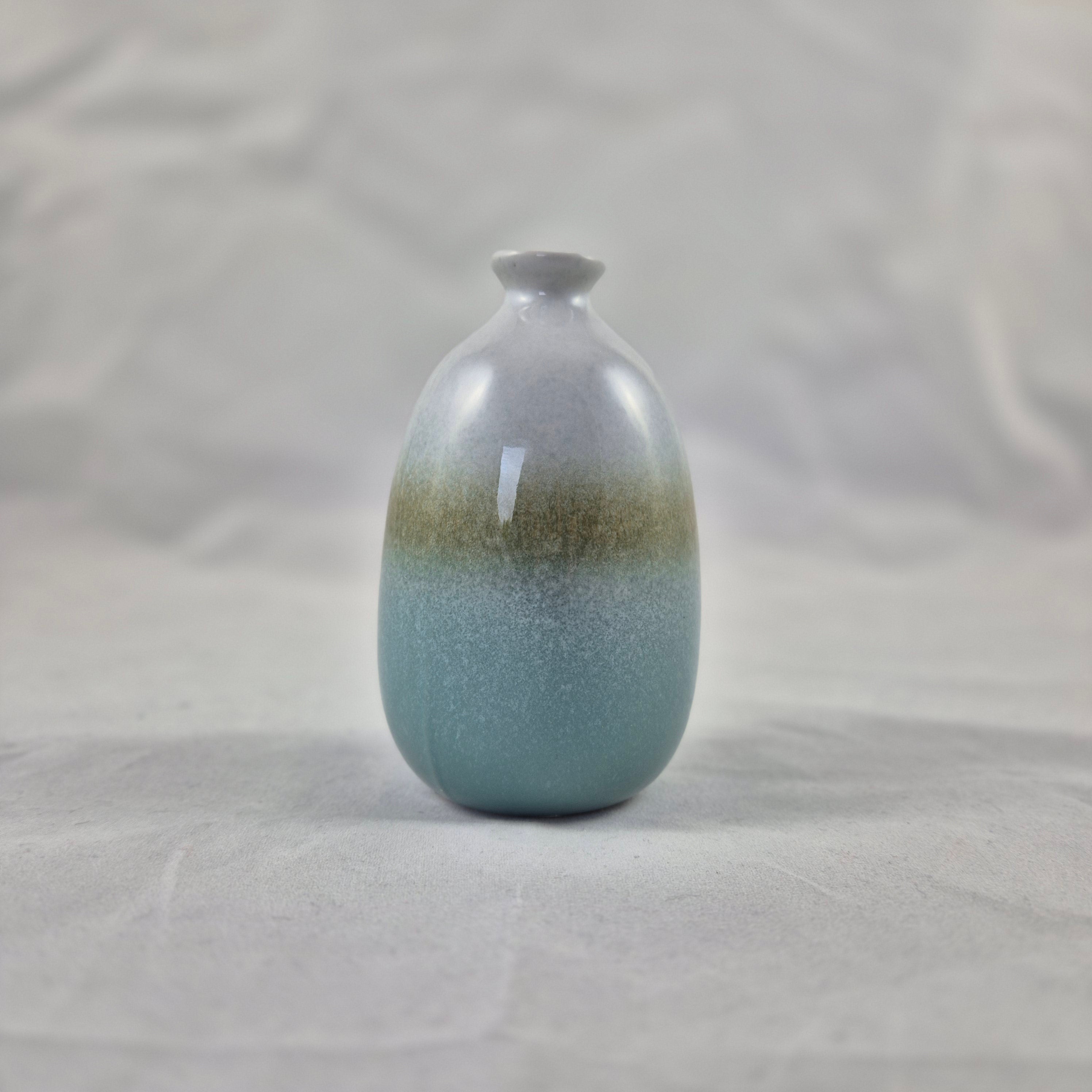 Dip Glazed Ombre Turquoise Vase von Sass & Belle