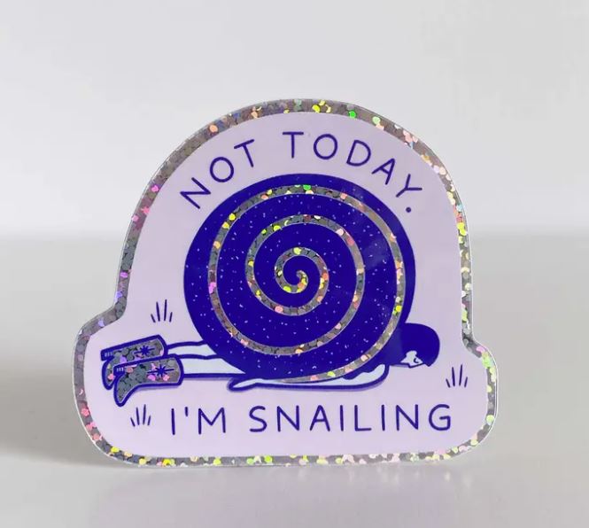 Vinyl-Glitzeraufkleber "Snailing" von Sentient Stories