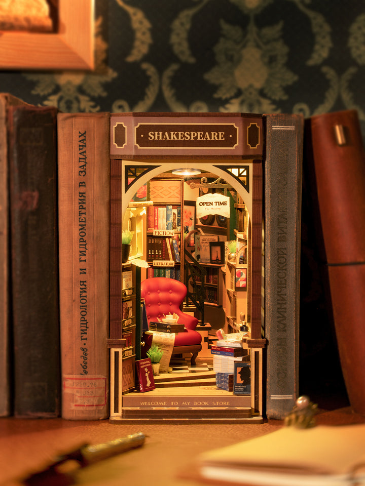 Book Nook "Buchhandlung" von Rolife