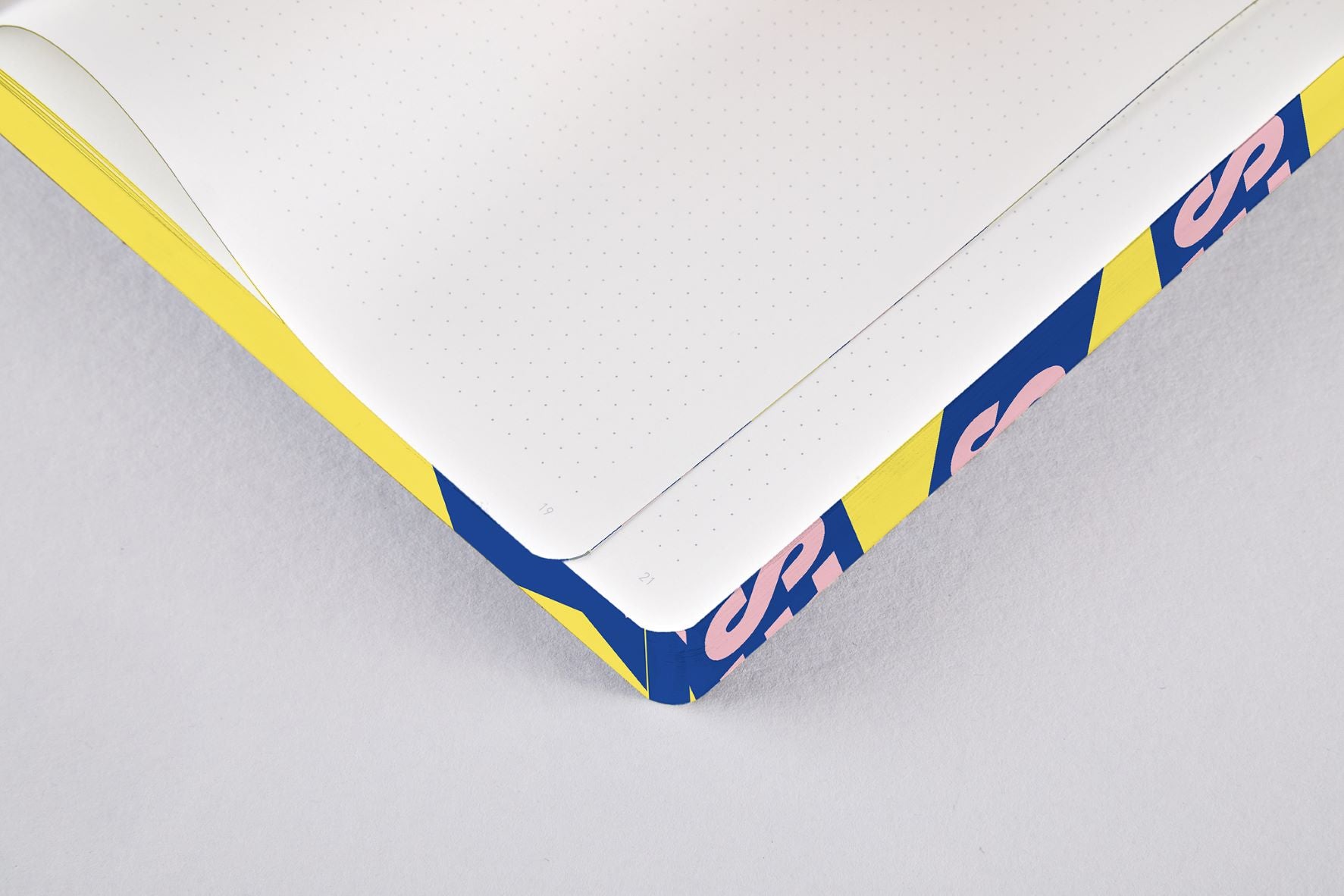 Notizbücher Graphic L von Nuuna by Brandbook