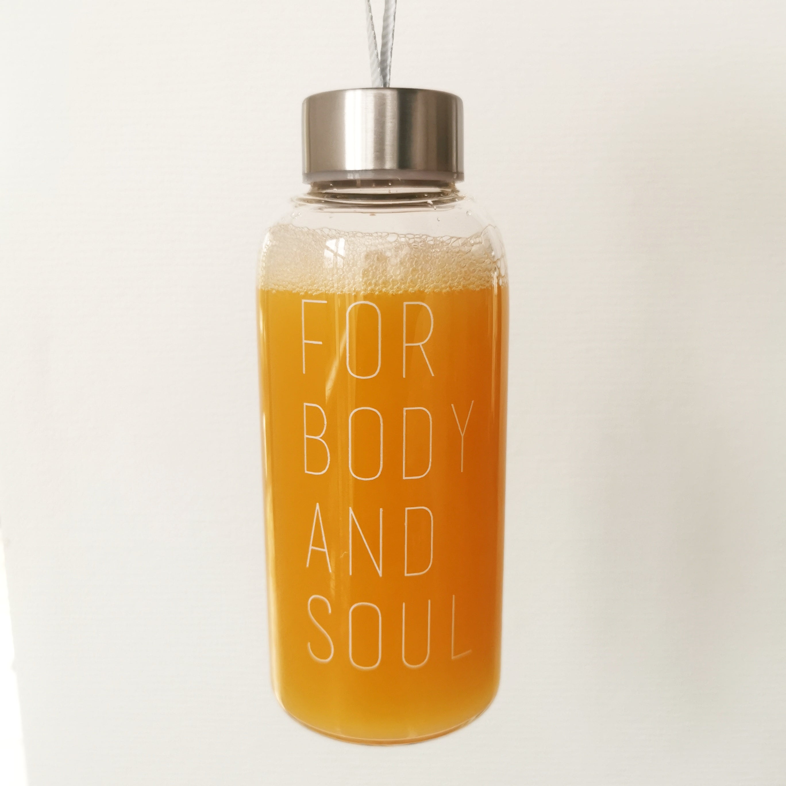 Kleine Trinkflasche "For Body and Soul" von räder